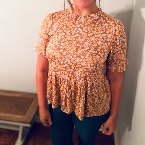 Orange Creek Baby Doll Floral Top sz L